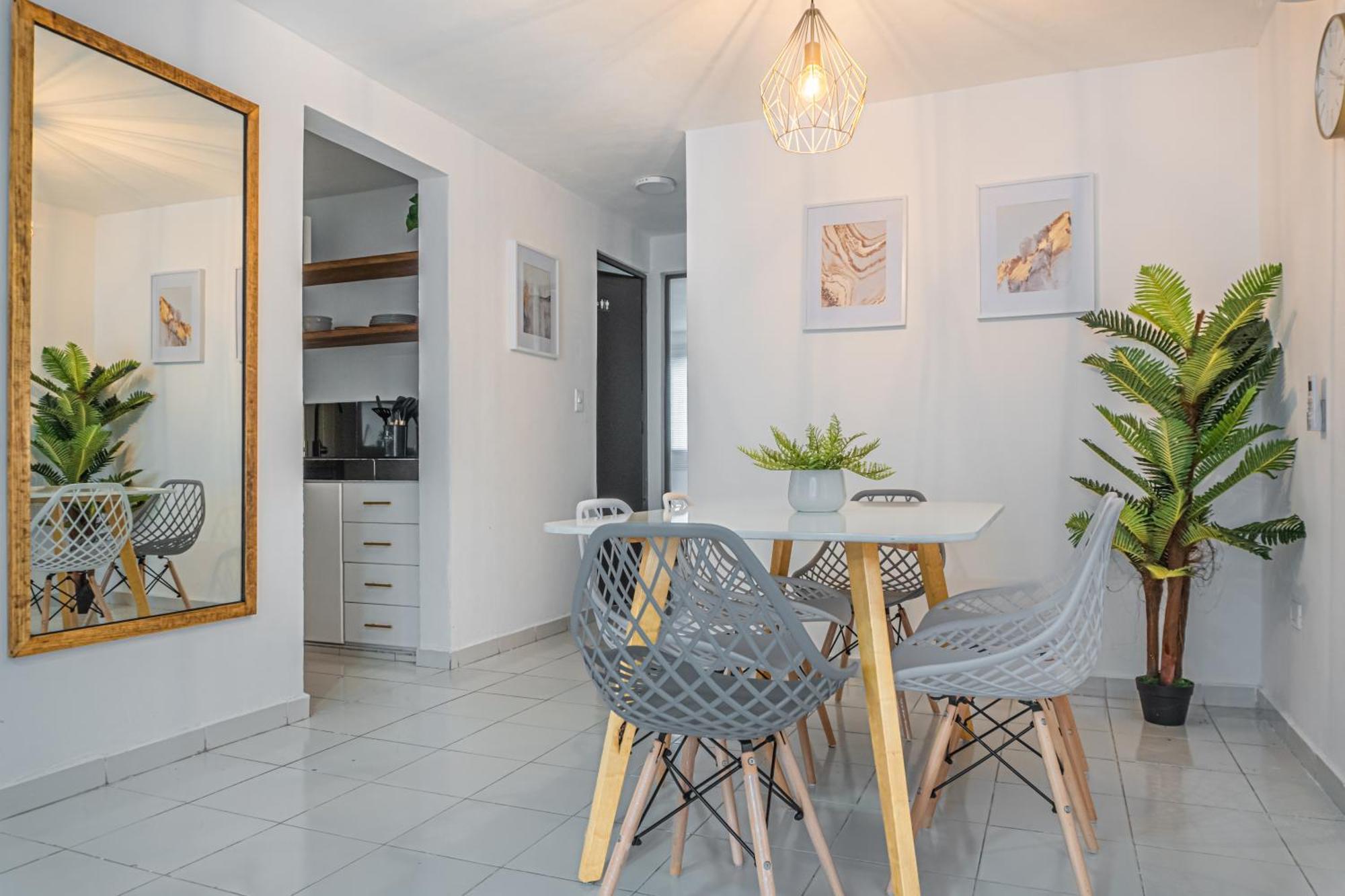 Pako Stays - Luxurious & Spacious 2 Bedroom Apartments Close To The Beach, Free Wi-Fi, Ideal Location In Downtown Cancun Centro Exterior foto
